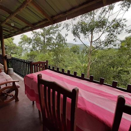 Biwon Homestay Ella Esterno foto
